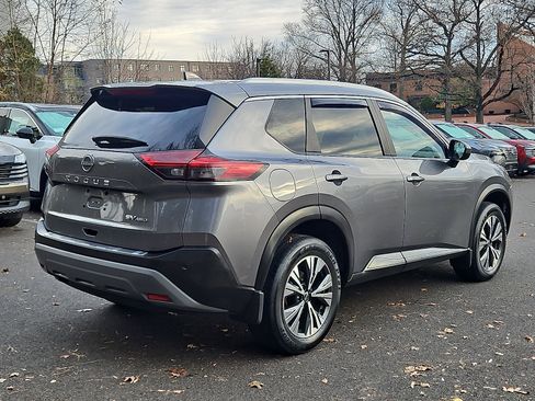 Certified 2023 Nissan Rogue SV w/ SV Premium B Package image 6