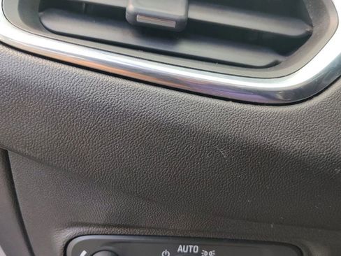 Used 2020 Chevrolet Equinox LS w/ LS Convenience Package image 30