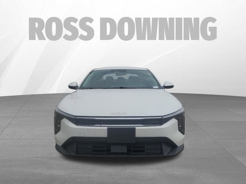 Used 2025 Kia K4 LXS image 2