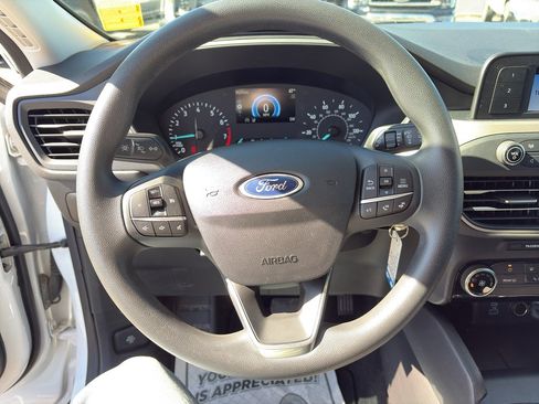 Used 2022 Ford Escape S AWD/4WD image 12