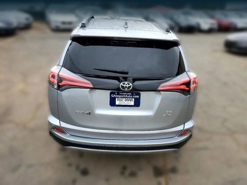 Used 2016 Toyota RAV4 SE image 6