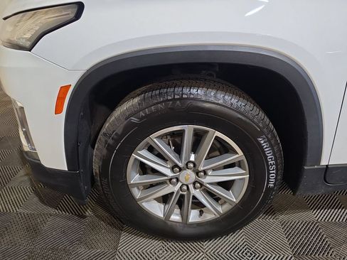 Used 2023 Chevrolet Traverse LT w/ LPO, Cargo Package AWD/4WD image 18