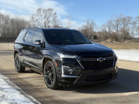 Used 2022 Chevrolet Traverse Premier w/ Redline Edition image 2
