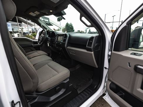 Used 2019 Ford F150 XLT w/ Trailer Tow Package image 29