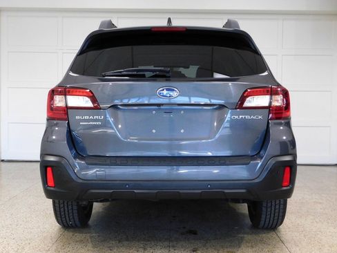 Used 2018 Subaru Outback 2.5i Limited image 5