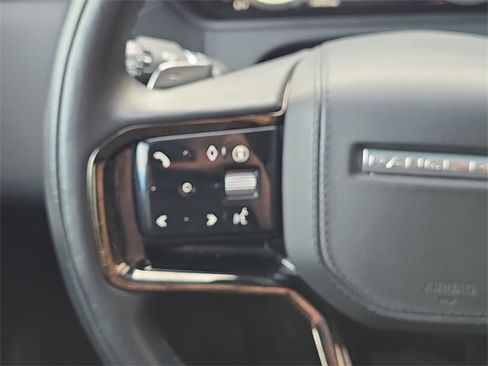 Used 2025 Land Rover Range Rover Velar Dynamic SE image 17