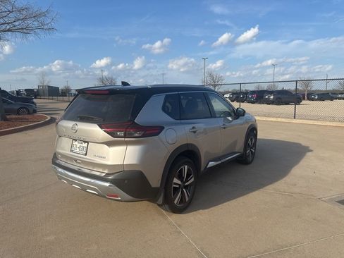 Certified 2023 Nissan Rogue Platinum w/ Platinum Premium Package image 6