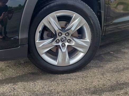 Used 2018 Toyota Highlander Limited AWD/4WD image 9