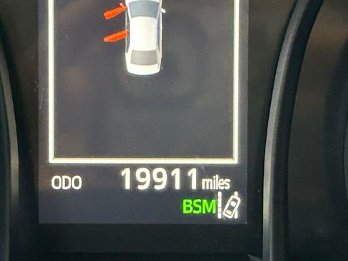 Used 2019 Toyota Camry SE image 13