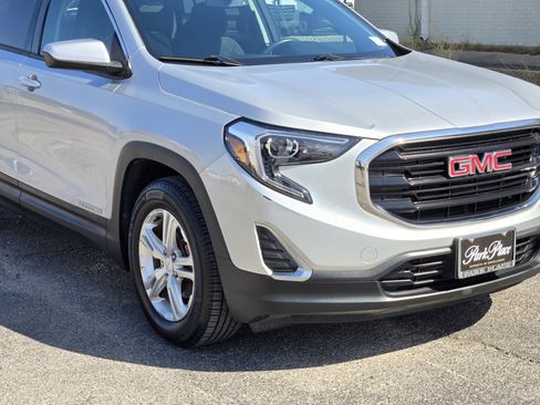 Used 2018 GMC Terrain SLE FWD image 11