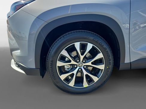 New 2026 Toyota Grand Highlander AWD Hybrid image 14