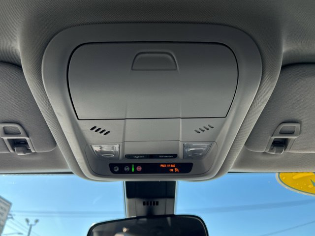 Used 2022 Chevrolet Equinox LT FWD image 42