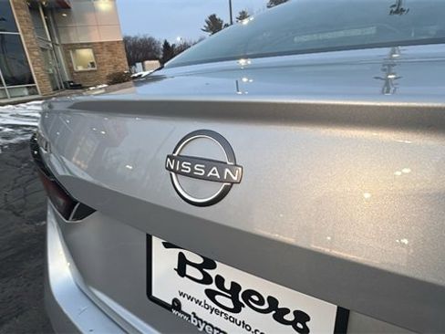 Used 2024 Nissan Altima 2.5 S image 34