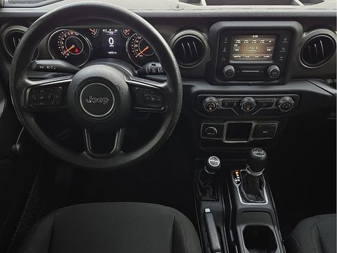 Used 2018 Jeep Wrangler Unlimited Sport AWD/4WD image 10