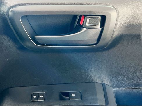 Used 2019 Toyota Tacoma SR RWD image 30