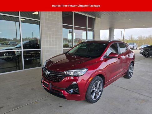 Used 2022 Buick Encore GX Select w/ Sport Touring Package FWD image 3