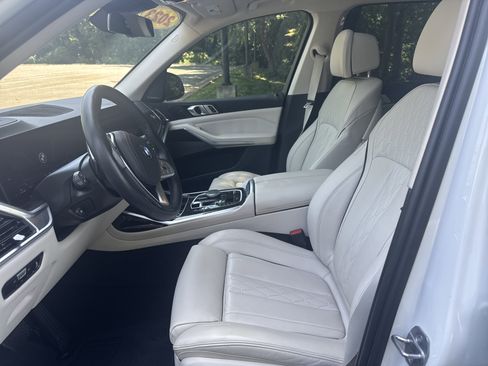 Used 2023 BMW X7 xDrive40i w/ Premium Package AWD/4WD image 17