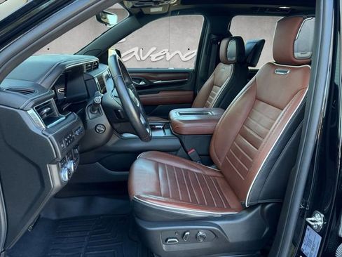 Certified 2023 GMC Yukon Denali Ultimate image 19