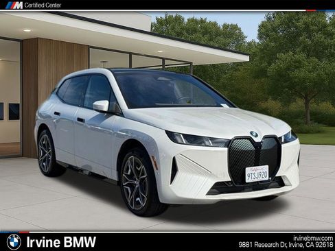 Used 2026 BMW iX xDrive60 w/ Premium Package image 5