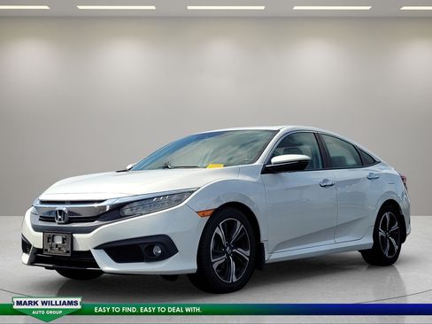 Used 2016 Honda Civic Touring image 8