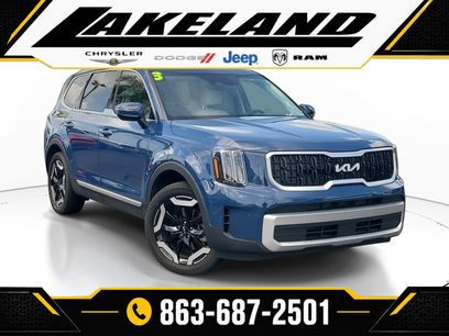 Used 2023 Kia Telluride EX w/ EX Captain's Chair Package