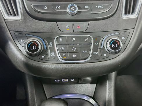 Used 2024 Chevrolet Malibu LT FWD image 23