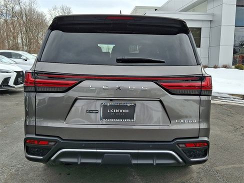 Used 2024 Lexus LX 600 F Sport image 5