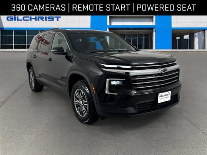 Used 2024 Chevrolet Traverse LT