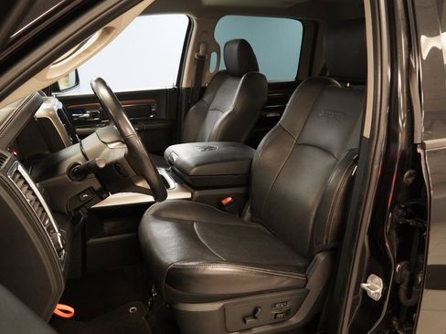 Used 2017 RAM 1500 Laramie w/ Convenience Group image 15