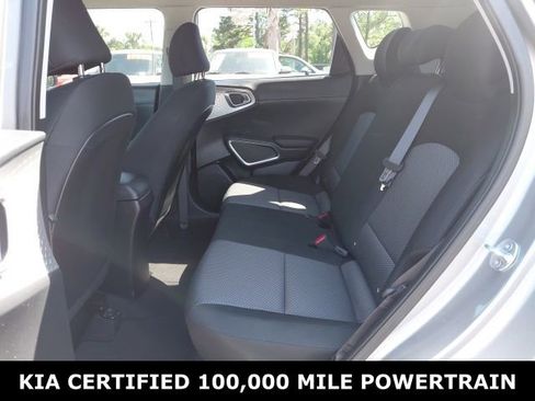 Certified 2025 Kia Soul LX w/ LX Technology Package FWD image 22