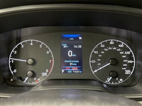 Used 2024 Toyota Corolla Cross L AWD/4WD image 9