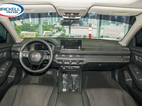 Certified 2025 Honda Accord SE image 22