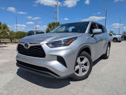Used 2023 Toyota Highlander L
