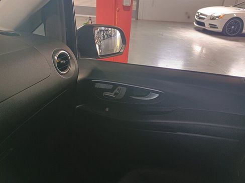 Used 2020 Mercedes-Benz Metris Passenger image 24