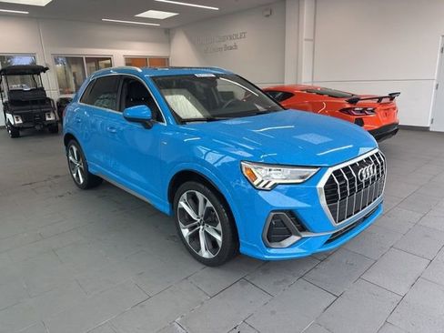 Used 2019 Audi Q3 2.0T Premium Plus image 2