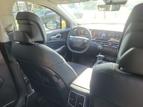 New 2026 Kia Sportage EX FWD image 13