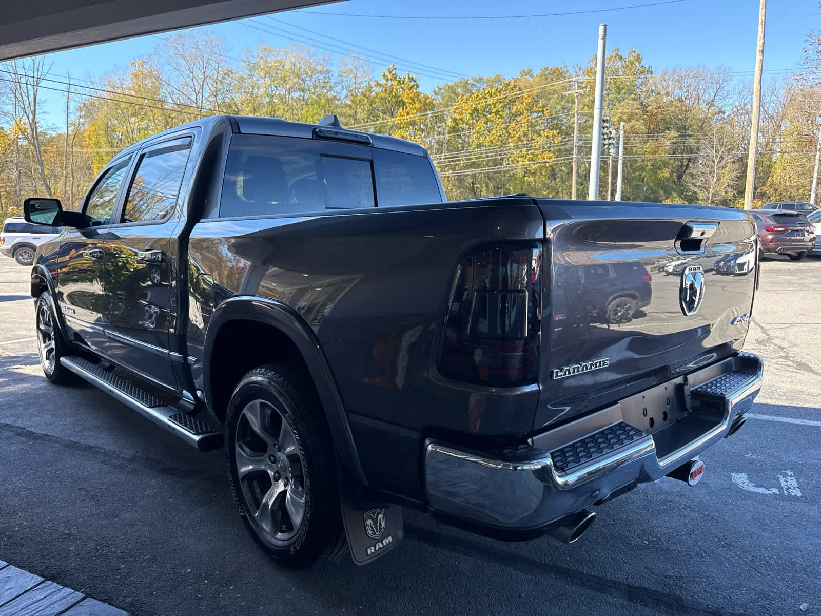Used 2020 RAM 1500 Laramie AWD/4WD image 6
