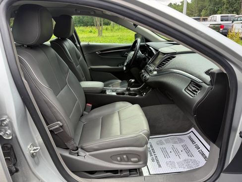 Used 2015 Chevrolet Impala LTZ image 16