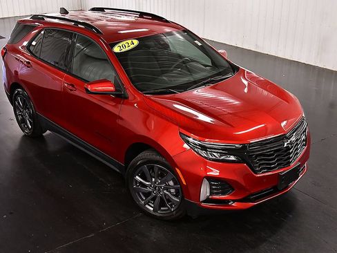 Used 2024 Chevrolet Equinox RS AWD/4WD image 12