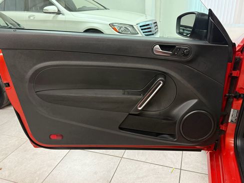 Used 2017 Volkswagen Beetle 1.8T S image 14