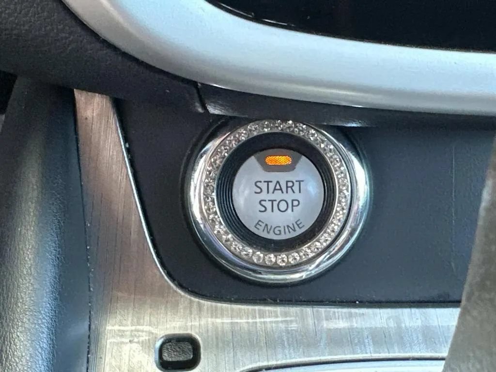 Used 2016 Nissan Murano S AWD/4WD image 26