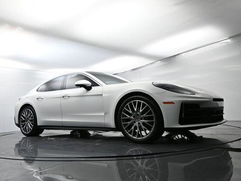 Certified 2025 Porsche Panamera image 52
