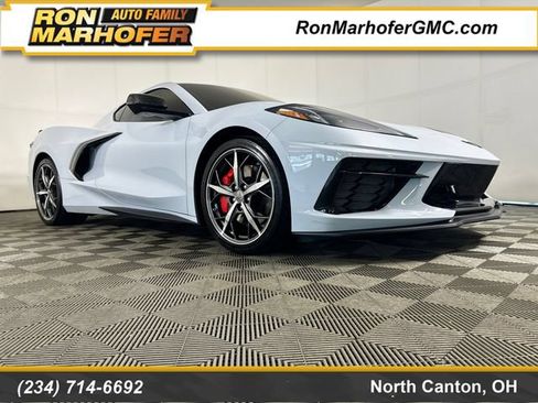 Used 2021 Chevrolet Corvette Stingray Coupe w/ Z51 Performance Package RWD image 1