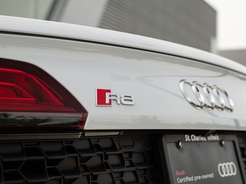 Certified 2023 Audi R8 V10 performance w/ Premium Package RWD image 40