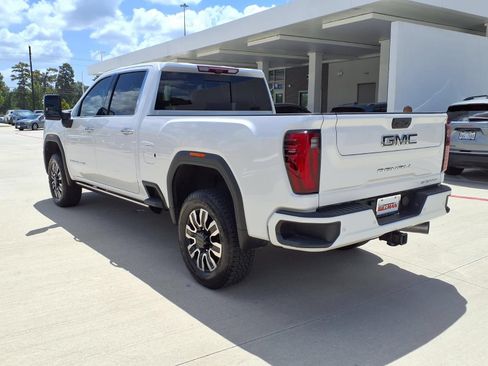 Used 2025 GMC Sierra 3500 Denali Ultimate AWD/4WD image 8