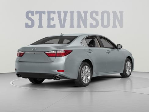 Used 2015 Lexus ES 350 w/ Premium Package FWD image 2