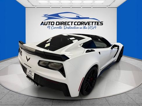 Used 2017 Chevrolet Corvette Z06 w/ Z07 Performance Package RWD image 9