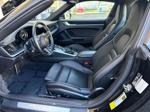 Used 2021 Porsche 911 Targa 4S w/ Premium Package AWD/4WD image 7