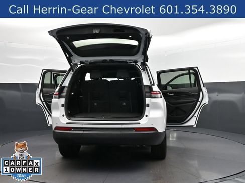 Used 2025 Jeep Grand Cherokee L Altitude AWD/4WD image 47