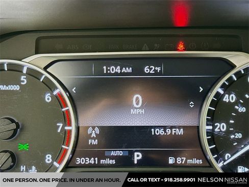 Used 2022 Nissan Rogue SV image 12